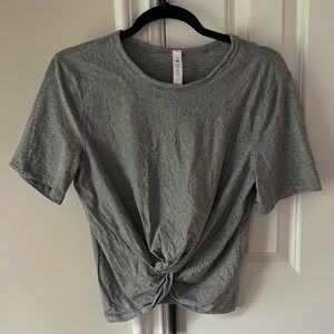 Lululemon T-Shirt